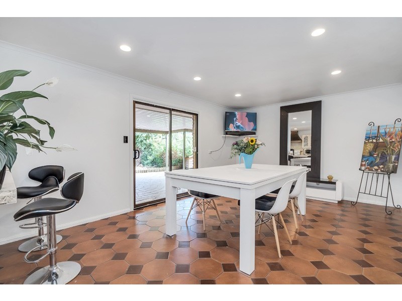 6 Terrigal Court, Redwood Park SA 5097