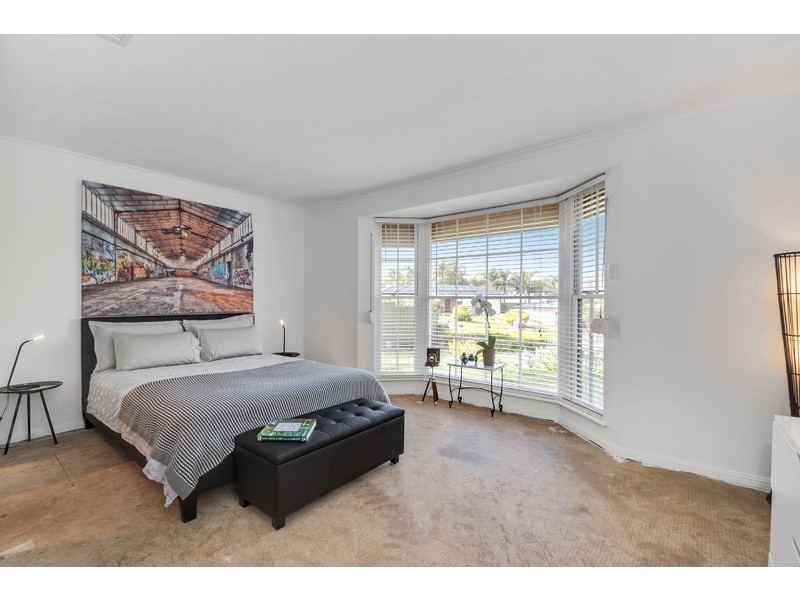 6 Terrigal Court, Redwood Park SA 5097