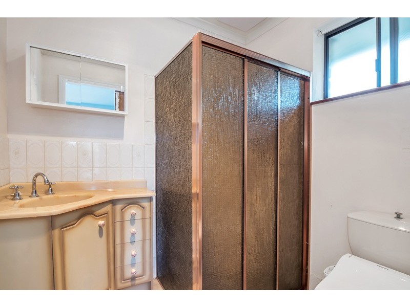 6 Terrigal Court, Redwood Park SA 5097