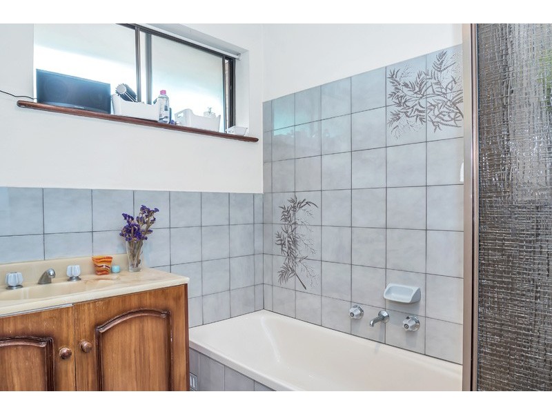 6 Terrigal Court, Redwood Park SA 5097