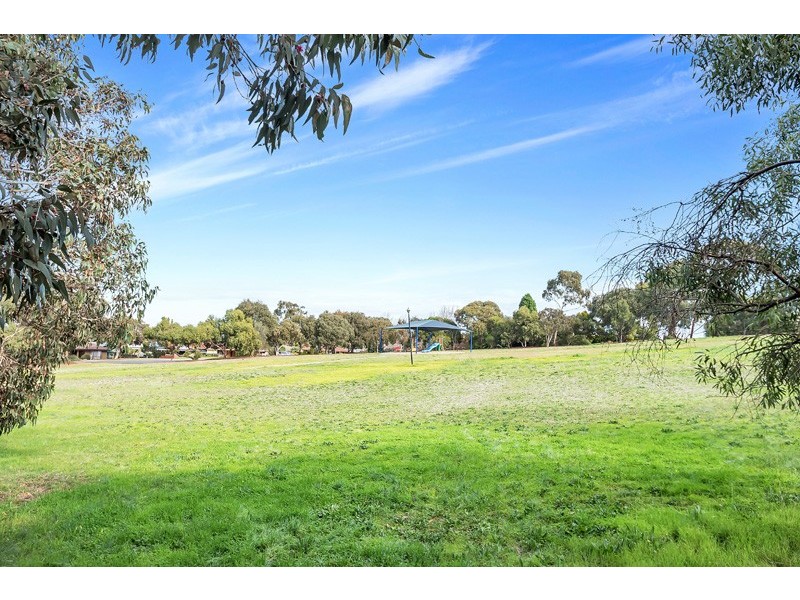 6 Terrigal Court, Redwood Park SA 5097