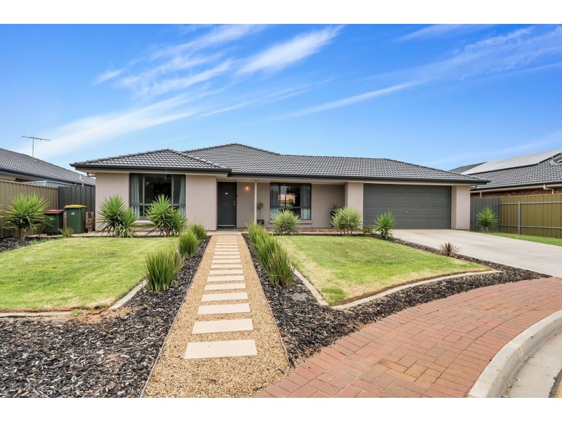 145 President Avenue, Andrews Farm SA 5114
