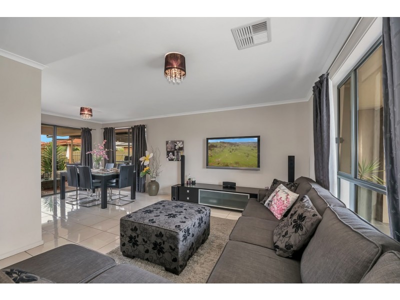 145 President Avenue, Andrews Farm SA 5114