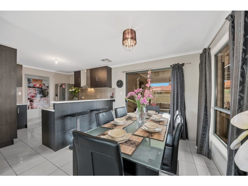 145 President Avenue, Andrews Farm SA 5114