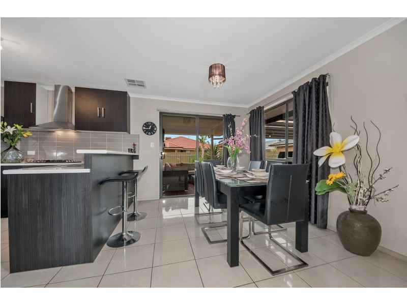 145 President Avenue, Andrews Farm SA 5114