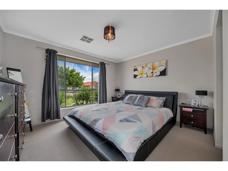 145 President Avenue, Andrews Farm SA 5114