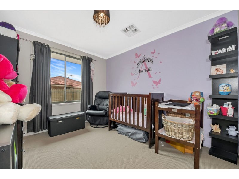 145 President Avenue, Andrews Farm SA 5114