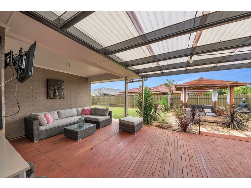 145 President Avenue, Andrews Farm SA 5114