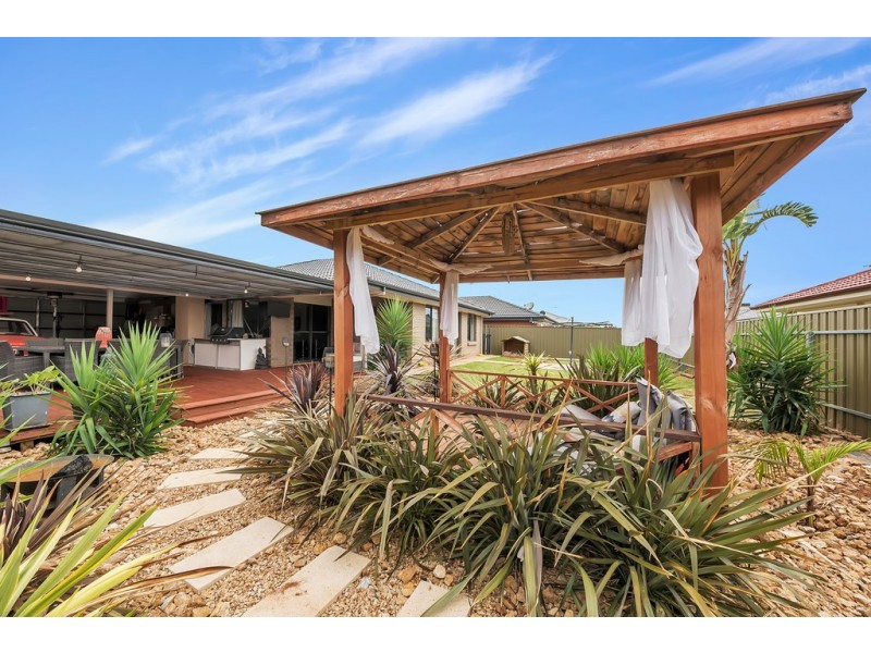 145 President Avenue, Andrews Farm SA 5114