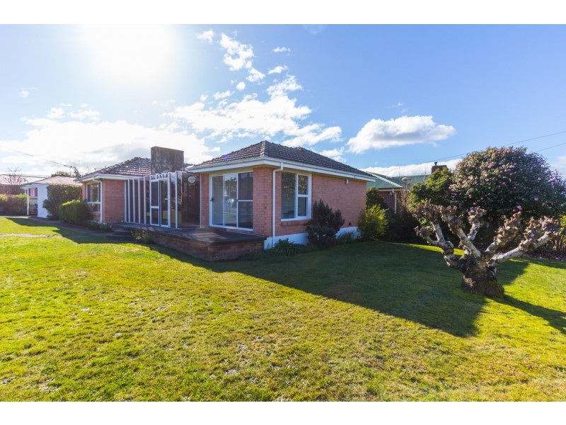 21 Fairway Crescent, Riverside TAS 7250