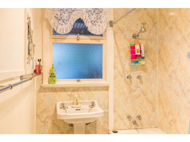 63 Greens Beach Road, Beaconsfield TAS 7270