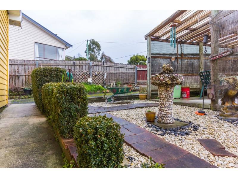 63 Greens Beach Road, Beaconsfield TAS 7270
