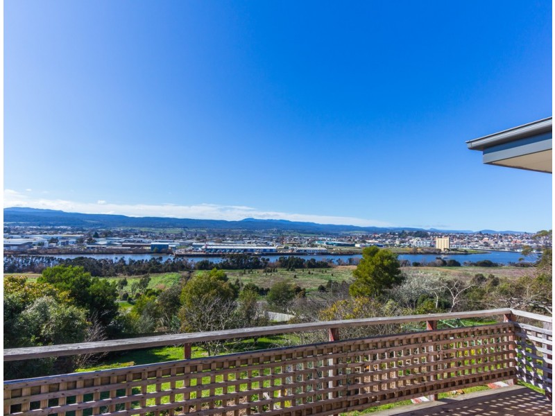 52 Forest Road, Trevallyn TAS 7250