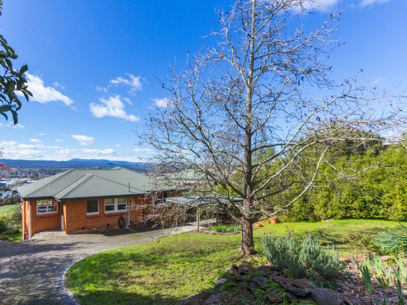 52 Forest Road, Trevallyn TAS 7250