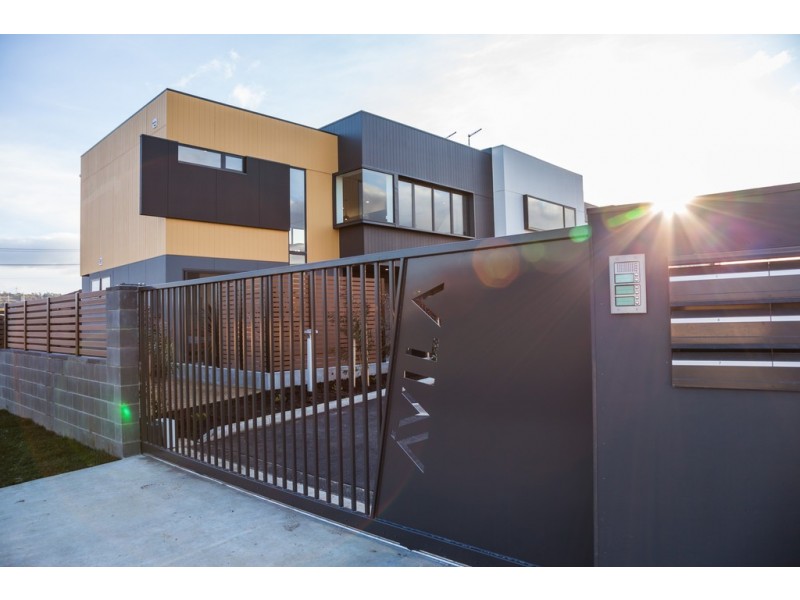 4/10 Jardine Crescent, Prospect Vale TAS 7250