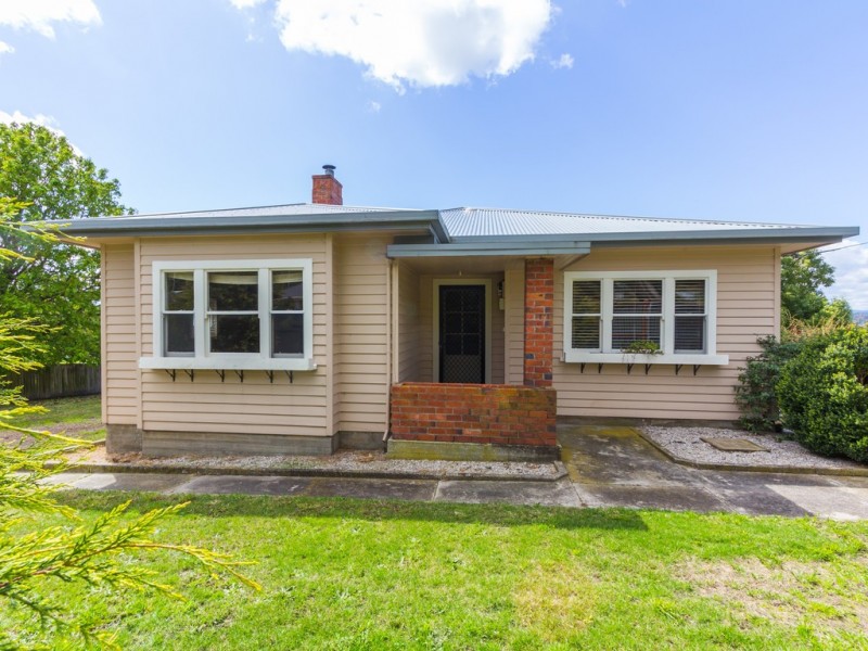 52 Main Road, Exeter TAS 7275