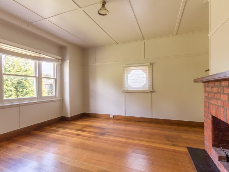 52 Main Road, Exeter TAS 7275