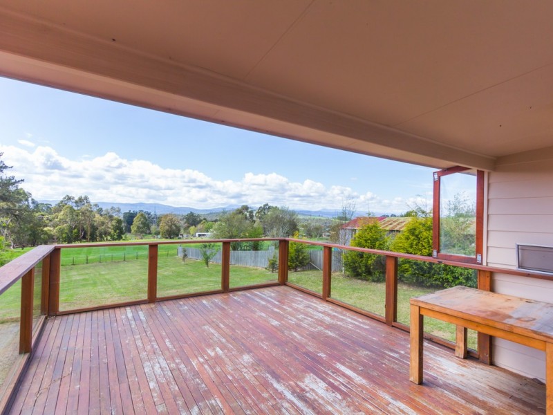52 Main Road, Exeter TAS 7275