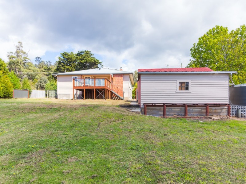 52 Main Road, Exeter TAS 7275