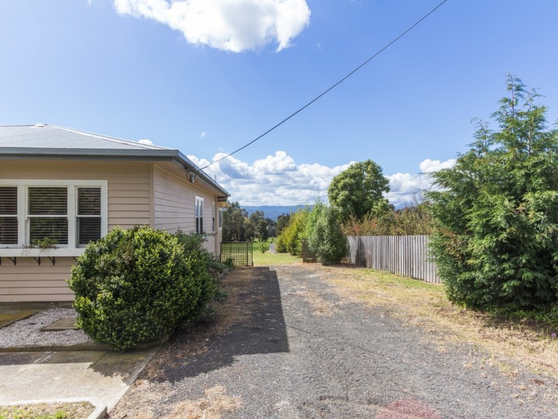 52 Main Road, Exeter TAS 7275