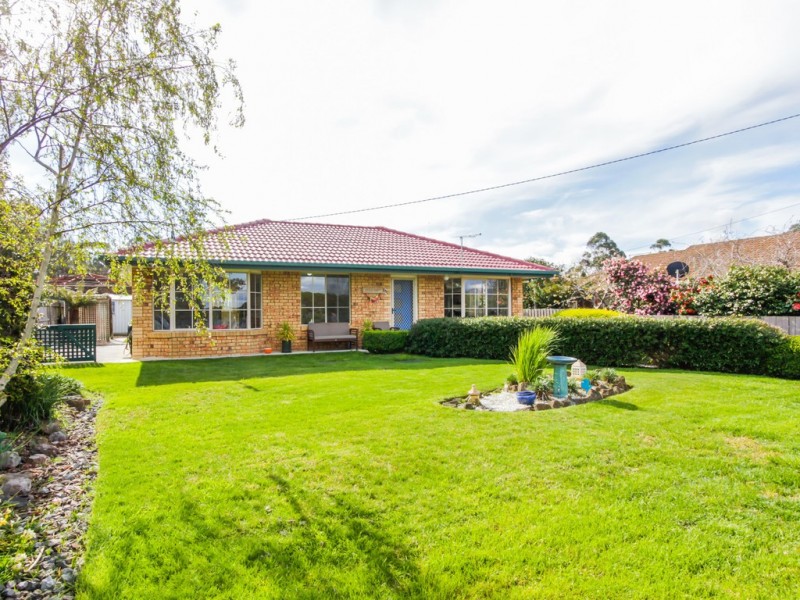 5 Swan Point Esplanade, Swan Point TAS 7275