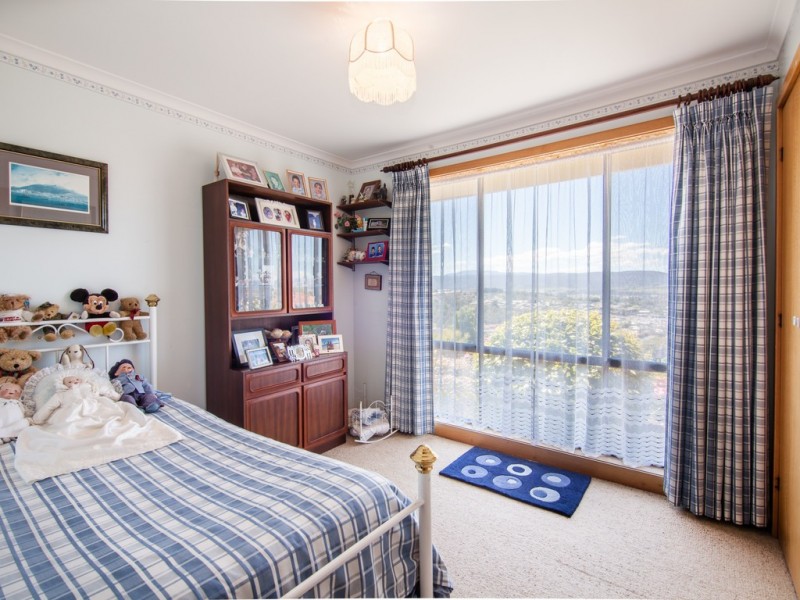 6 Nichols Street, Kings Meadows TAS 7249