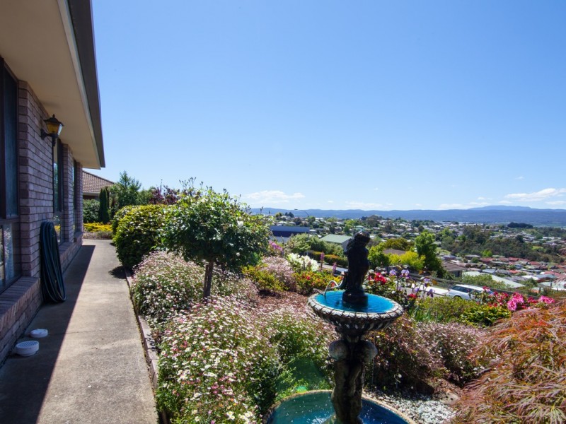 6 Nichols Street, Kings Meadows TAS 7249