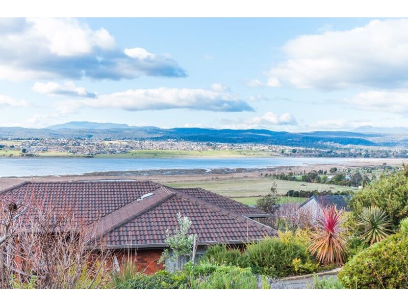 6 Winifred Circle, Riverside TAS 7250