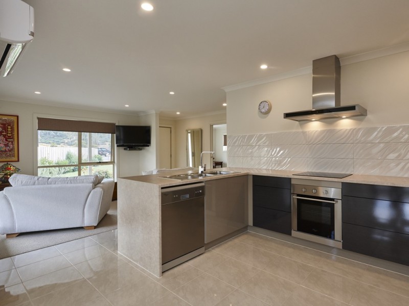 11 Tamika Terrace, Hadspen TAS 7290