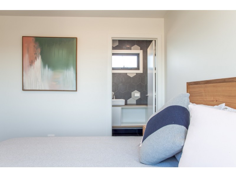 8/10 Jardine Crescent, Prospect Vale TAS 7250