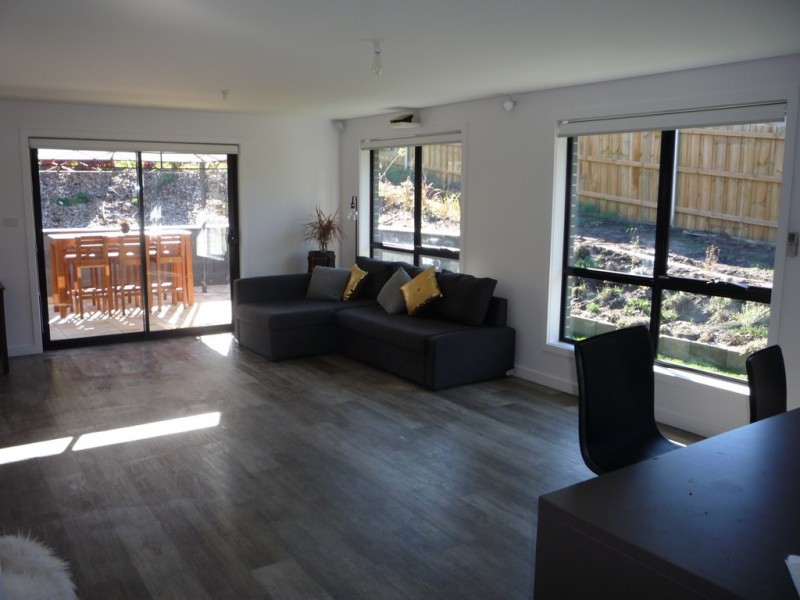 83 Parklands Parade, Newnham TAS 7248