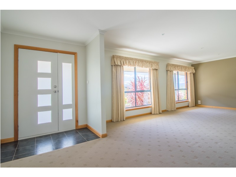 40 Pleasant Hills Drive, Grindelwald TAS 7277
