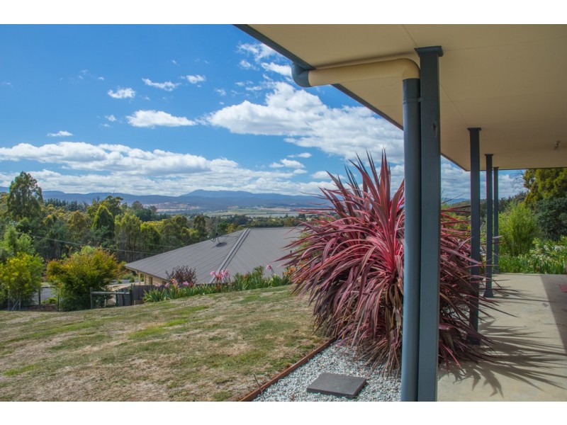 40 Pleasant Hills Drive, Grindelwald TAS 7277