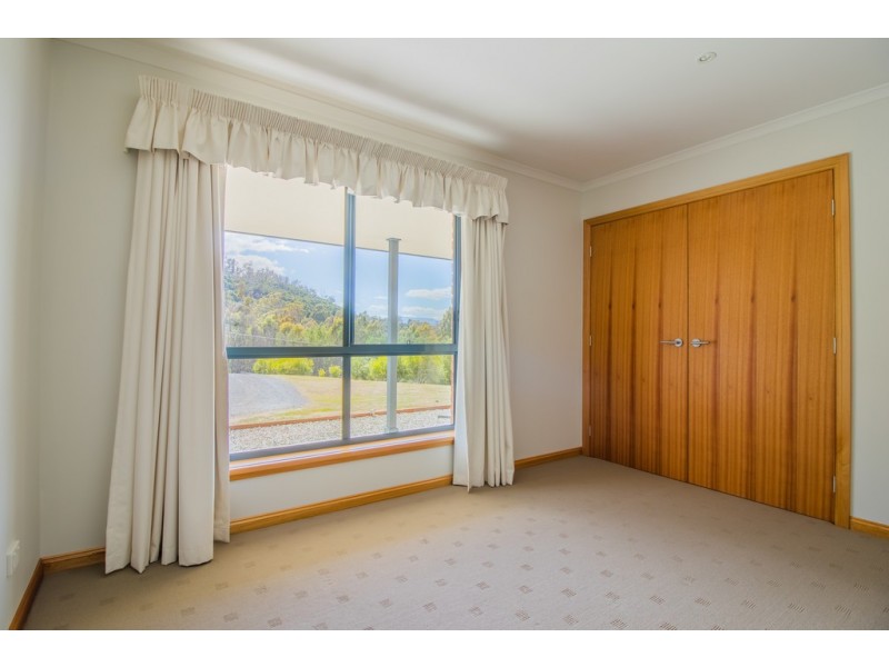 40 Pleasant Hills Drive, Grindelwald TAS 7277