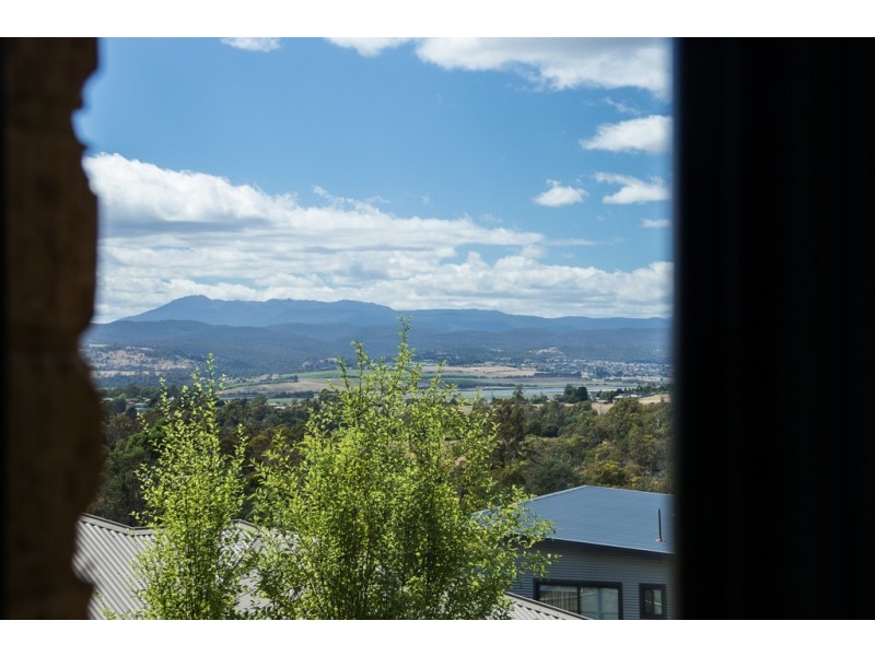 40 Pleasant Hills Drive, Grindelwald TAS 7277