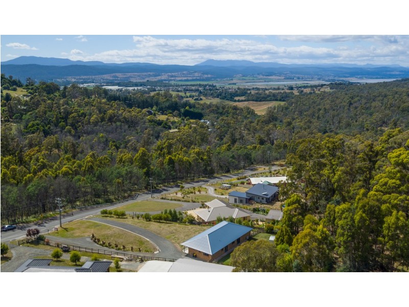 40 Pleasant Hills Drive, Grindelwald TAS 7277