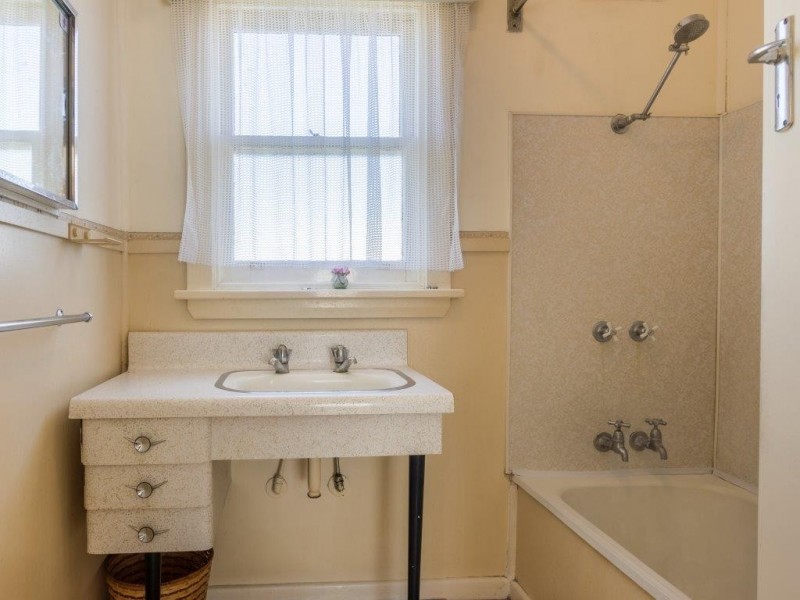 9 Sayer Street, Newnham TAS 7248