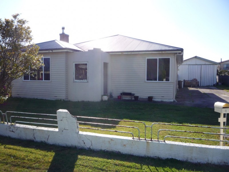 8 Kitchener Avenue, Beauty Point TAS 7270