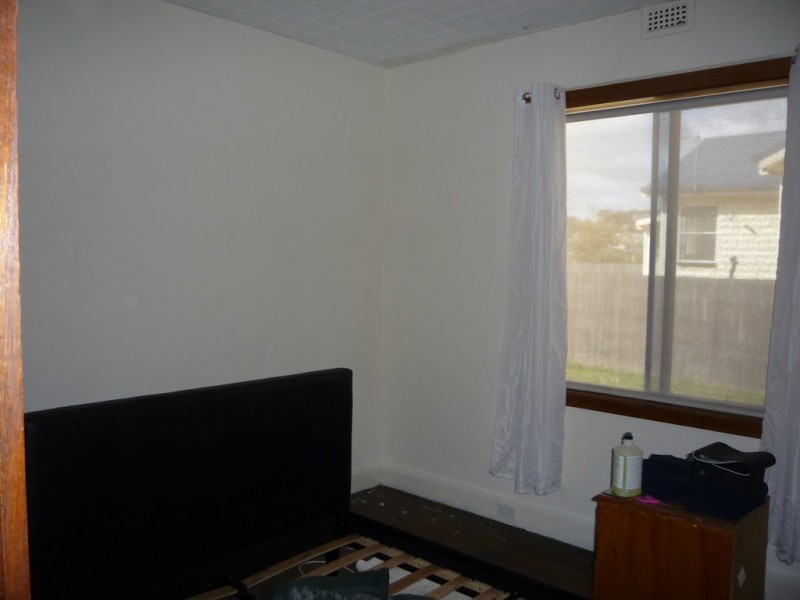 8 Kitchener Avenue, Beauty Point TAS 7270