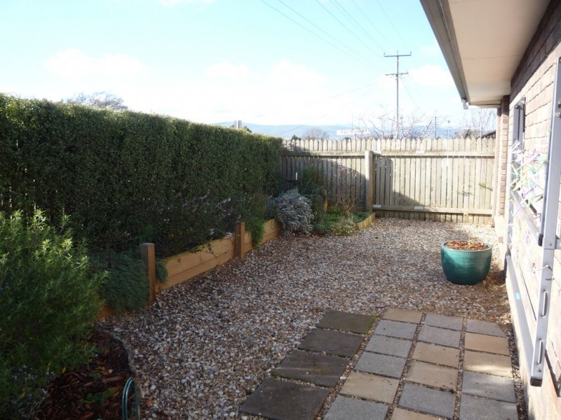 2/16 Logan Road, Evandale TAS 7212