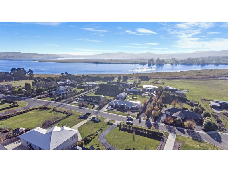 24 Tanner Drive, Legana TAS 7277