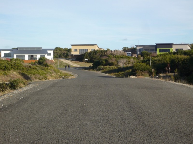 8 Ninth Island Crescent, Lulworth TAS 7252