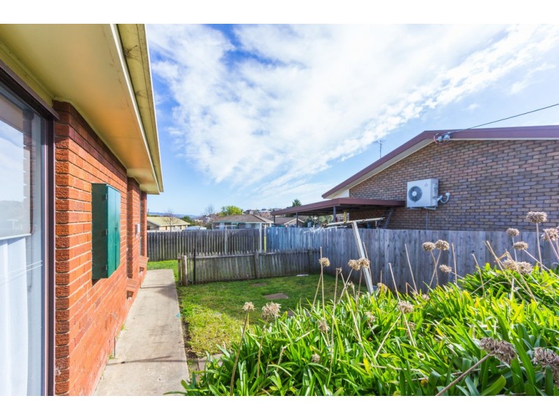 3 and 4/22 Bishops Drive, Newnham TAS 7248