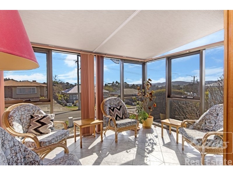 5 Freeland Crescent, Riverside TAS 7250