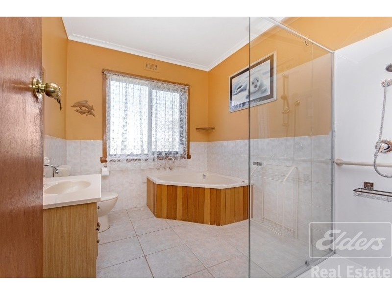 5 Freeland Crescent, Riverside TAS 7250