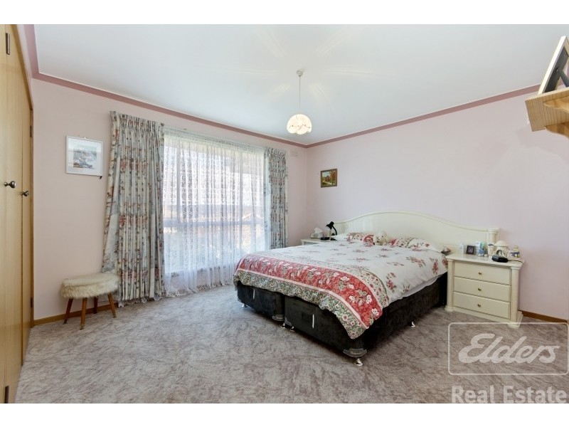 35 Bronzewing Avenue, Newnham TAS 7248
