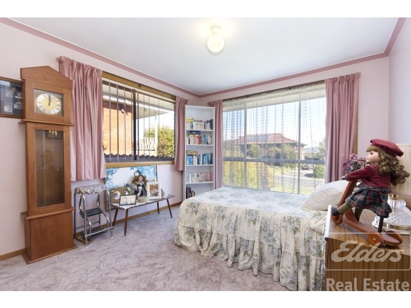 35 Bronzewing Avenue, Newnham TAS 7248