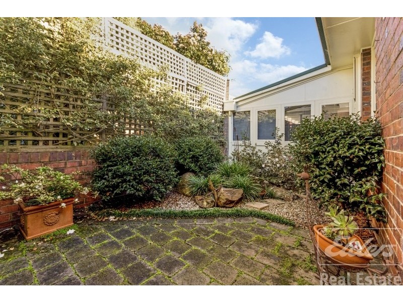 27 Gascoyne Street, Kings Meadows TAS 7249