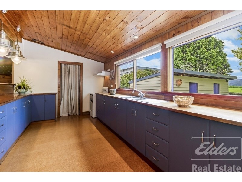 32 Station Road, Lilydale TAS 7268