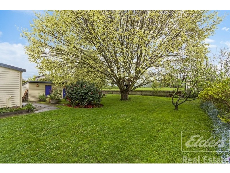 32 Station Road, Lilydale TAS 7268